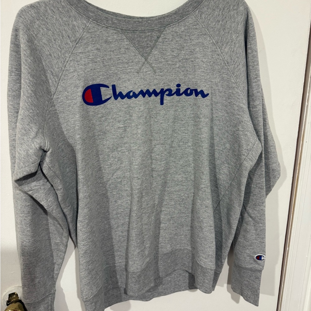 Champion Women's Heather Gray Crew Neck Sweater